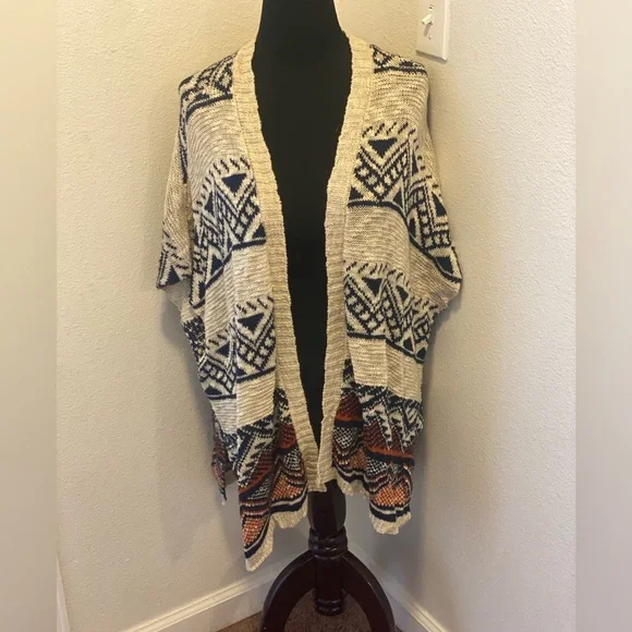 Almost Famous Bohemian Aztec Print Knit Open Front Sweater Oversized Dolman S M - Picture 1 of 5